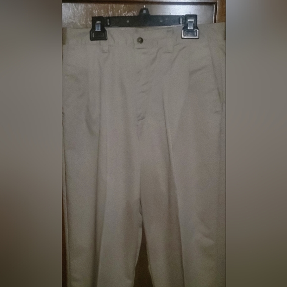 Dockers Pants Mens Dockers 3x30 Khaki Chino Pleated Cuffed Pants